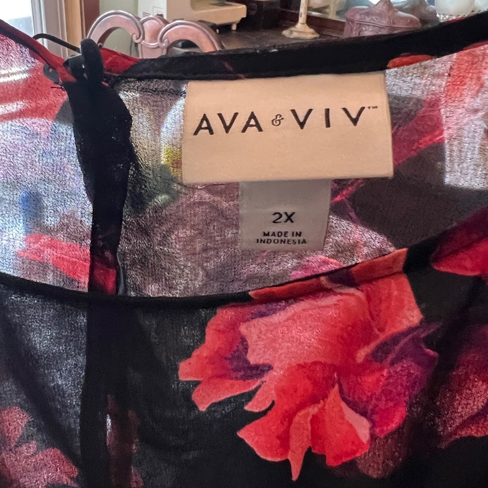 Ava & Viv Black and Red Floral Long Sleeve Dress